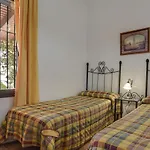 Fuentes Solo Familias Коніль-де-ла-Фронтера