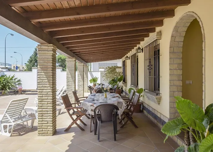 Fuentes Solo Familias Landhaus Conil De La Frontera