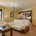 Летний дом Fuentes Solo Familias *